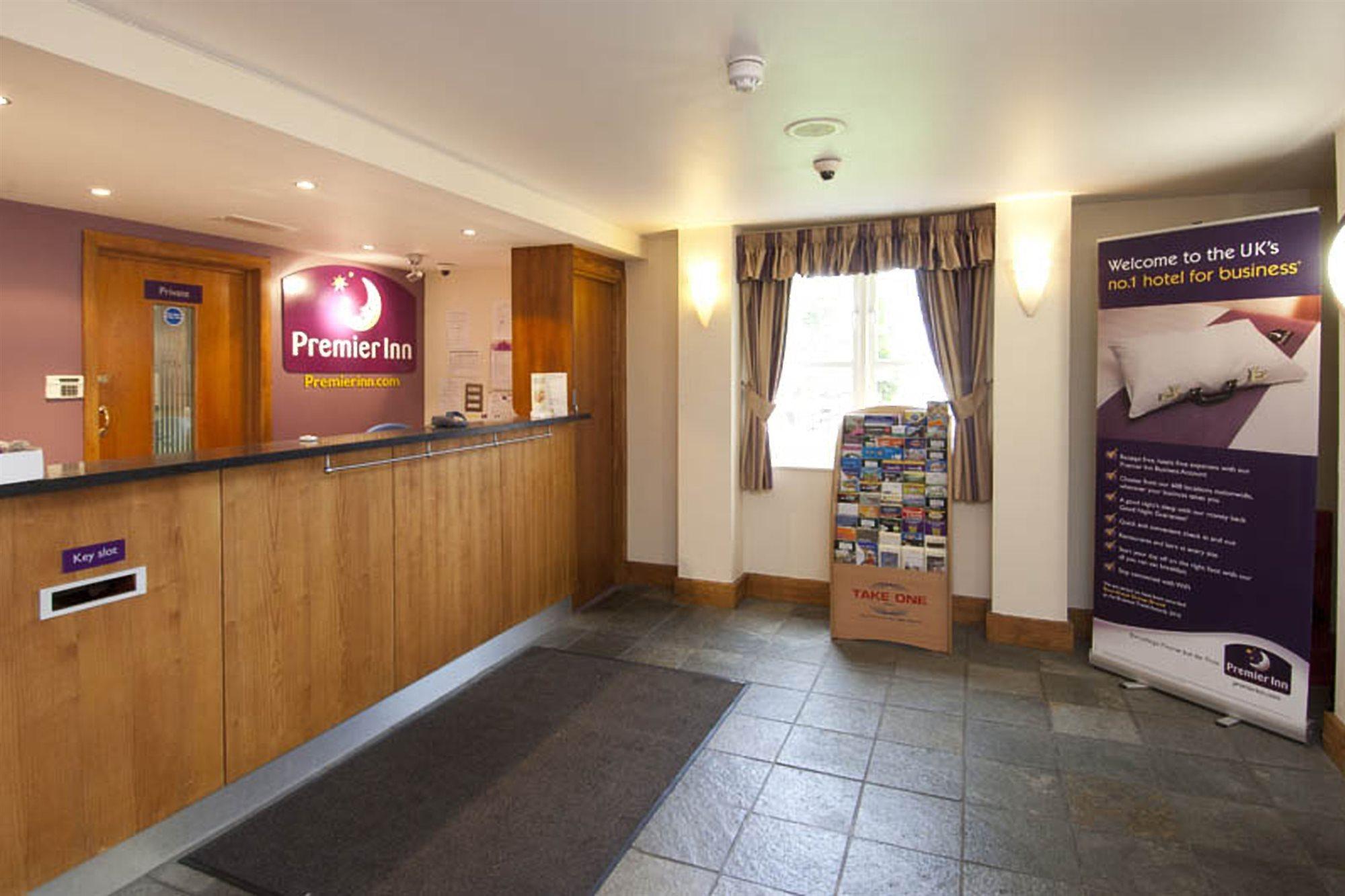 Premier Inn Manchester - Heaton Park 외부 사진