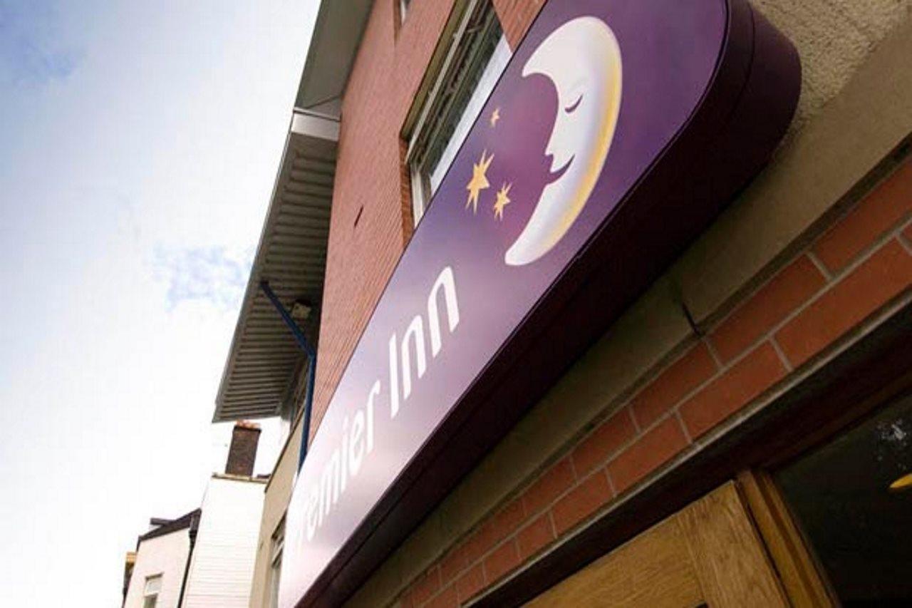 Premier Inn Manchester - Heaton Park 외부 사진