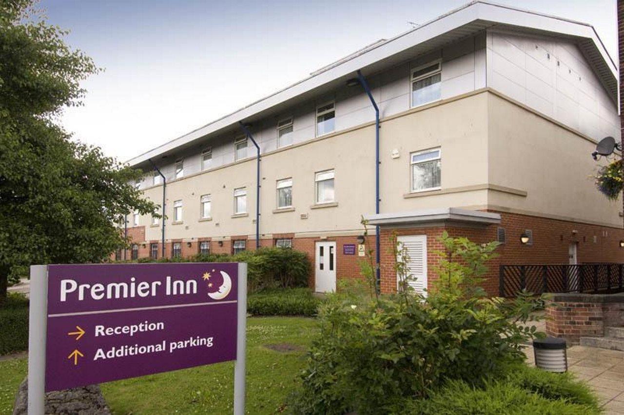 Premier Inn Manchester - Heaton Park 외부 사진